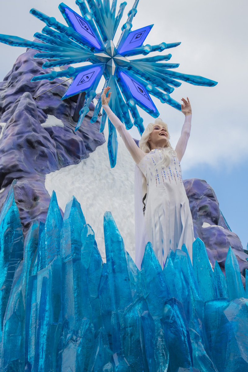 Once the Safer at Home is lifted and we are free ❄️ #magichappens 📸: @mousymagic <a href="/Disneyland/">Disneyland Resort</a>AP @DisneylandToday @Disneyland