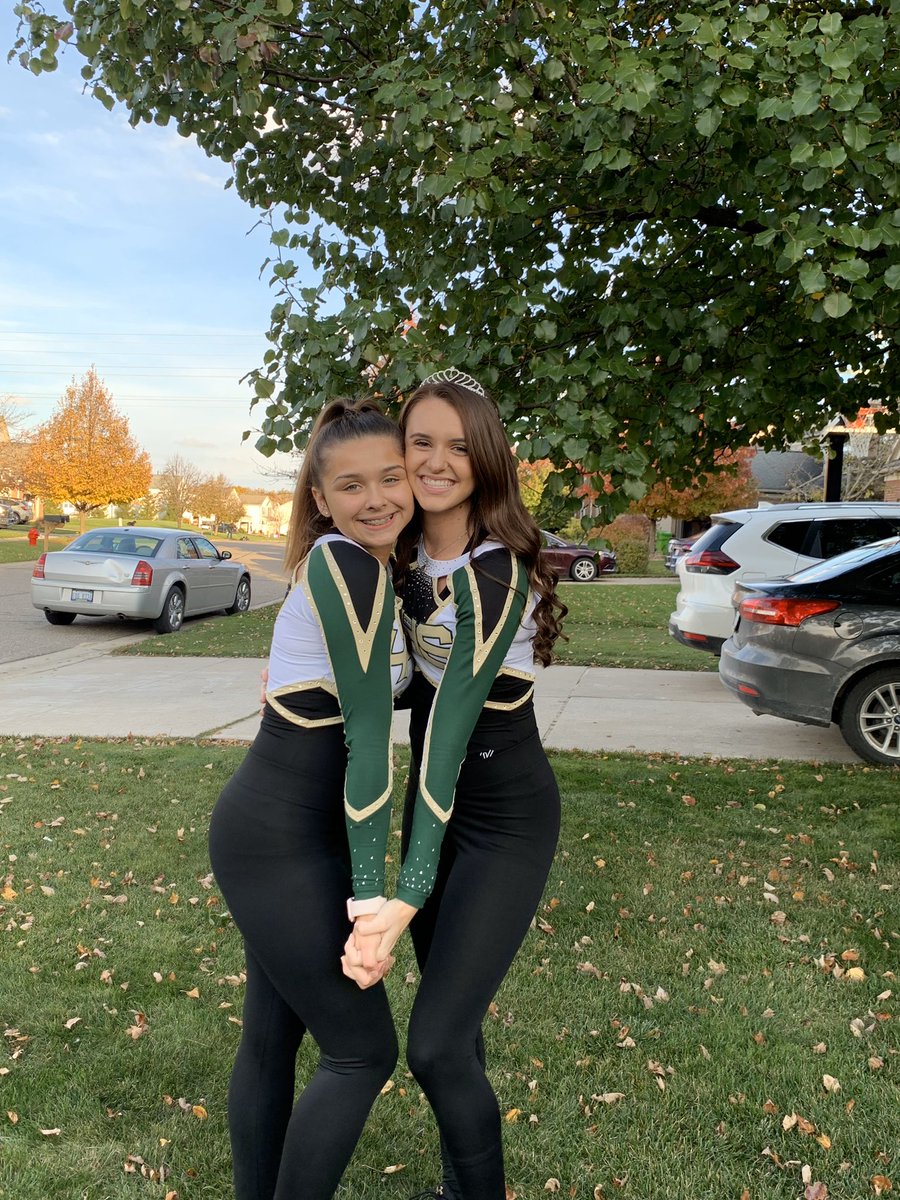 Jersey day!! supporting <a href="/stamm_sarah/">Sarah Stamm</a> 💛💛 #hpshomespirit2020 #TEAMSTAMM