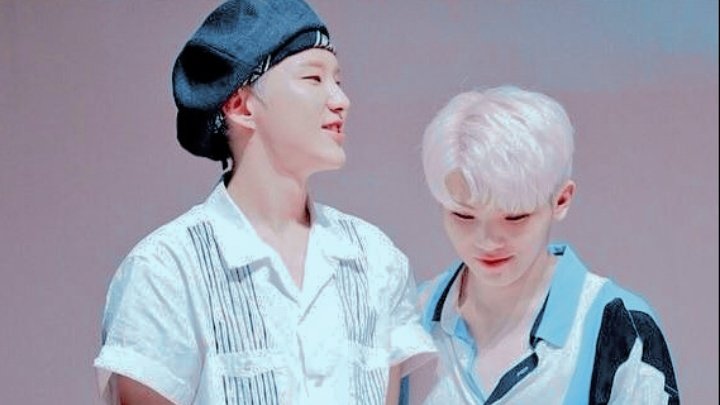 ctrlhowoo's tweet image. SOONHOON AU !!! 

     Soonyoung and Jihoon had been always fighting with each other on cam but on their private life, they have a secret that is being kept hidden for 5 years.