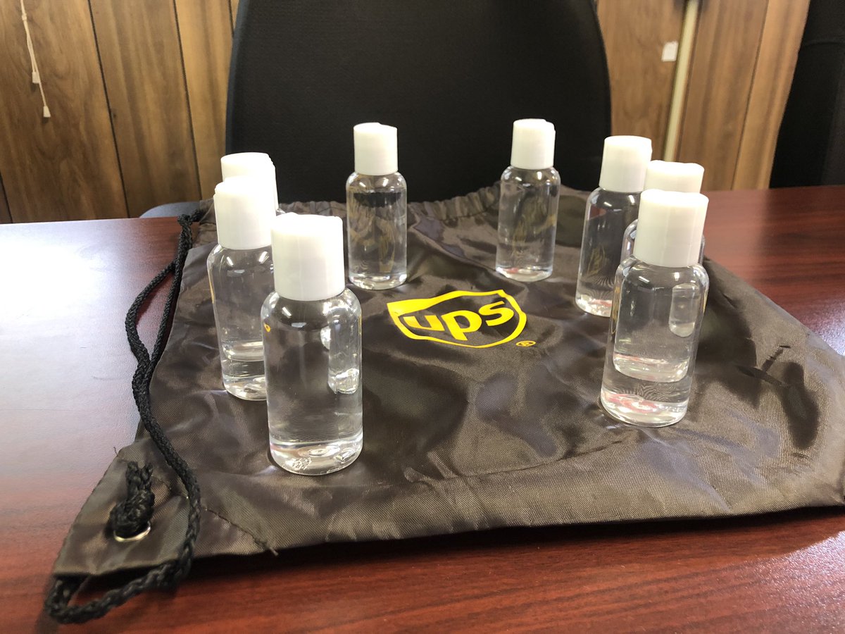 Staying safe is a community effort. Thanks to our neighbors at Starlight Distillery who donated 5 gallons of hand sanitizer that they produced to the Clarksville Center. We bottled it and put it in our drivers hands, literally. <a href="/OhioValUPSers/">Ohio Valley UPSers</a> @EngDavidG <a href="/TimCapps12/">Tim Capps</a>