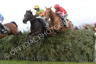 @brendanp1995 @lucybridgwater @PoppBridgwater @BatesJoanna @justbro86 @john_suthern @tommy_bells @jennypowell_ @richiemclernon 4 horses that mean a lot to me;

Blaklion

Splash of Ginge 

Ballyoptic 

Double Ross