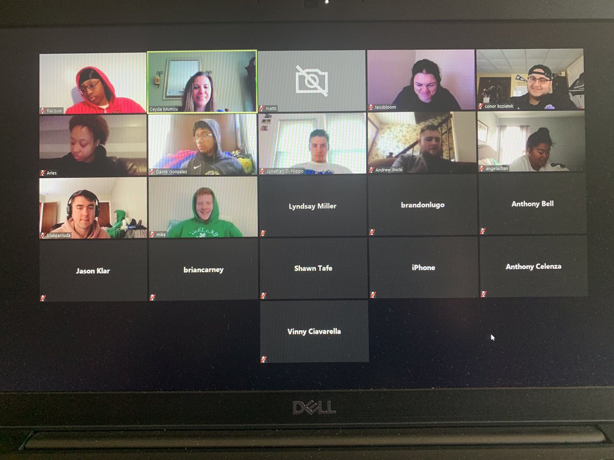 UNewHavenSMGT's tweet photo. First class session post spring break is in the books!! Thanks @Real_Tess_Bloom from @sodpoodles for joining. #promotions #RealTX #EverythingisbiggerinTX https://t.co/JZBgzn25y8