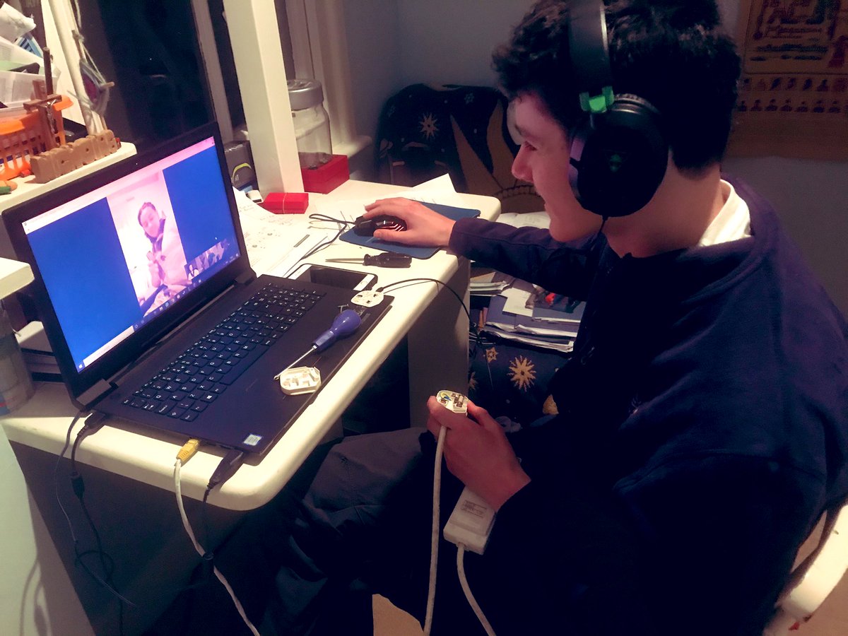 ellymitchiner's tweet image. Here’s my son at his usual Tuesday night @PhoenixExpScout session, learning how to wire a plug. It just happens to be taking place in his bedroom. (And I see he’s forgotten to wear his uniform 🤔)
#VirtualScouting #SkillsforLife
