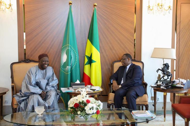 Groupe D'Information Républicain (GIR) (@girepublicain) on Twitter photo #Un_Peuple_Un_But_une_Foi
Tous unis pour l’intérêt national !
Nos leaders nous donnent encore raison d’être fière d’eux.
#Kebetu
<a href="/Macky_Sall/">Macky Sall</a> @IdrissaSeck2019 <a href="/kas_sall/">Tesla News</a> <a href="/GAYEBara/">Bara GAYE</a> @mld2019 <a href="/SonkoOfficiel/">Ousmane Sonko</a> <a href="/PR_Senegal/">Présidence Sénégal</a> <a href="/sall89433718/">Oumou Kalsoum🇸🇳🇨🇮</a> <a href="/DioufDieng/">Adama Dieng Diouf</a> <a href="/Mameboyediao/">El Hadji Mamadou Diao</a> <a href="/sane_ina/">Ina sane cisse</a> <a href="/scroafa18/">Scroafa Sow (GIR)</a> #Un_Peuple_Un_But_une_Foi
Tous unis pour l’intérêt national !
Nos leaders nous donnent encore raison d’être fière d’eux.
#Kebetu
<a href="/Macky_Sall/">Macky Sall</a> @IdrissaSeck2019 <a href="/kas_sall/">Tesla News</a> <a href="/GAYEBara/">Bara GAYE</a> @mld2019 <a href="/SonkoOfficiel/">Ousmane Sonko</a> <a href="/PR_Senegal/">Présidence Sénégal</a> <a href="/sall89433718/">Oumou Kalsoum🇸🇳🇨🇮</a> <a href="/DioufDieng/">Adama Dieng Diouf</a> <a href="/Mameboyediao/">El Hadji Mamadou Diao</a> <a href="/sane_ina/">Ina sane cisse</a> <a href="/scroafa18/">Scroafa Sow (GIR)</a>