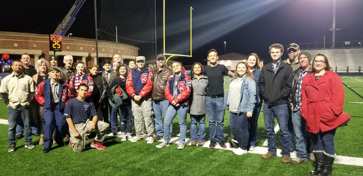 SotsudaSusan's tweet photo. #lakeproud@Clear_LakeHS https://t.co/vGsoyjlaaz