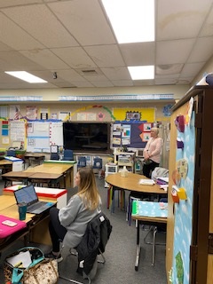 KingCityUnionSD's tweet photo. A huge shout out to our Staff working this week creating our "Distant Learning Packets" https://t.co/lCSKSvRnGa