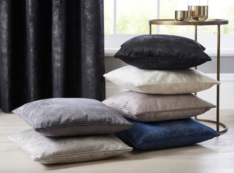 StudioGuk's tweet photo. Navarra
A luxurious textured velvet,deeply embossed with metallic detailing.Both alluring &amp; sophisticated.Complete with eyelets and poly cotton lining.Various colours Go online to shop our product range at your nearest branch or online retailer
,
,
,
#readymadecurtains
#studiog https://t.co/aodcESN4K3