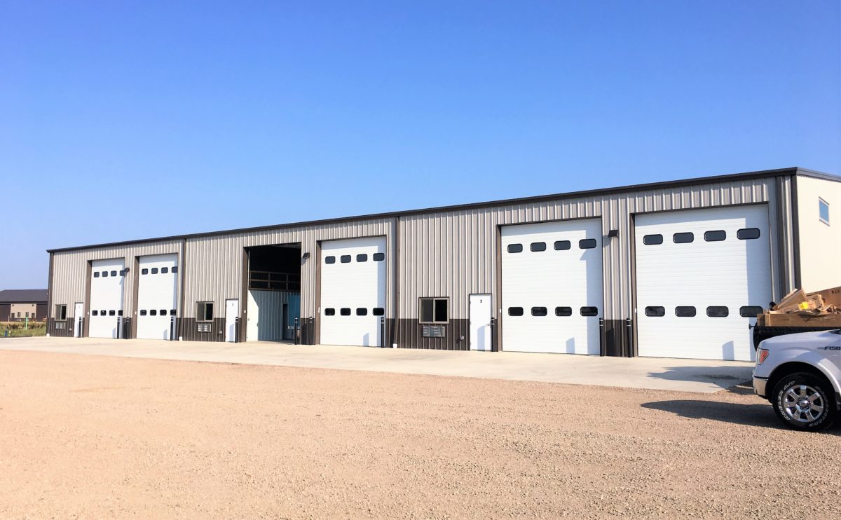 benderco's tweet photo. .@BradynNeises and Doug Brockhouse have this space for lease in a newly constructed building in the Hagedorn Industrial Park in Tea, SD.

Check out more details on our website: https://t.co/B8a1ouzb0R https://t.co/wE67yytypH