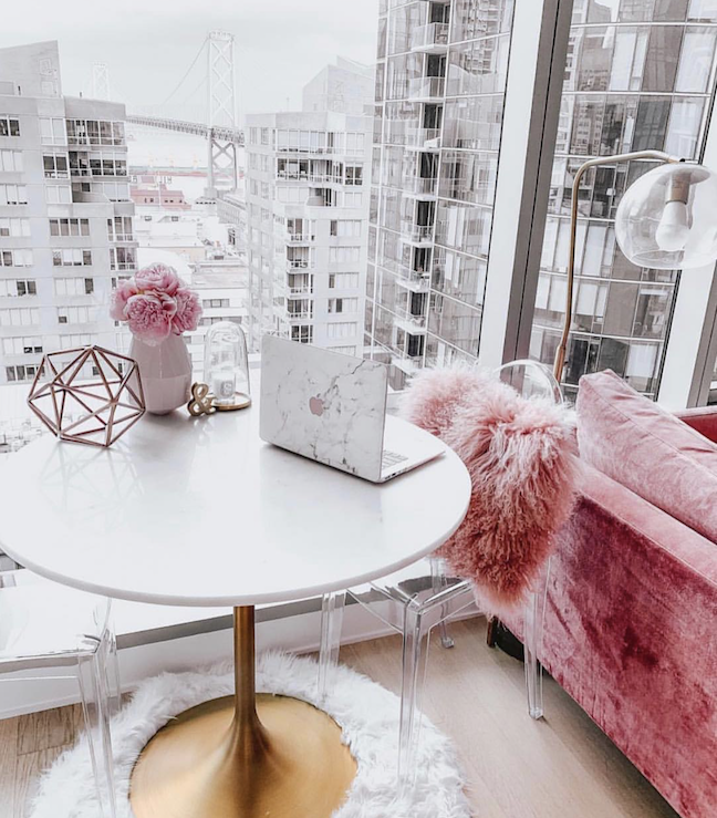 akluxweddings's tweet photo. Since most of us are working from home, here is some inspiration for decorating your work area.
@desklifebliss https://t.co/hl863APVNp