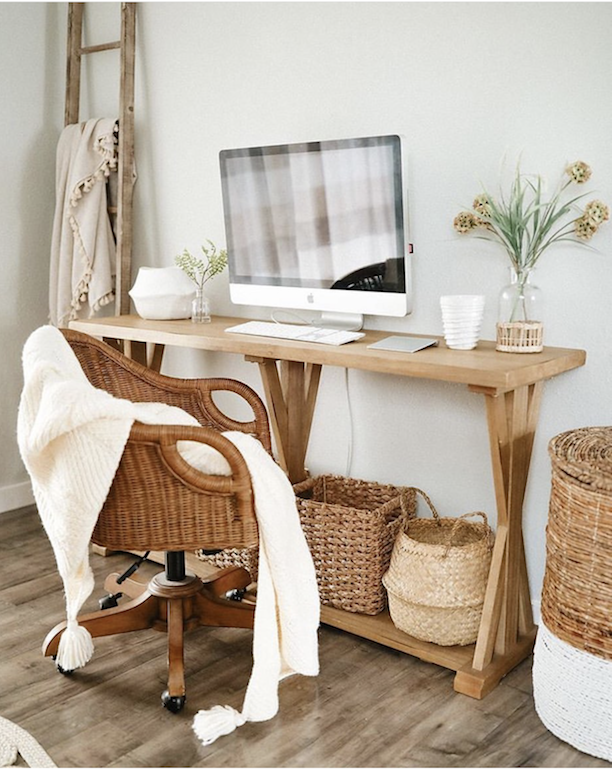 akluxweddings's tweet photo. Since most of us are working from home, here is some inspiration for decorating your work area.
@desklifebliss https://t.co/hl863APVNp