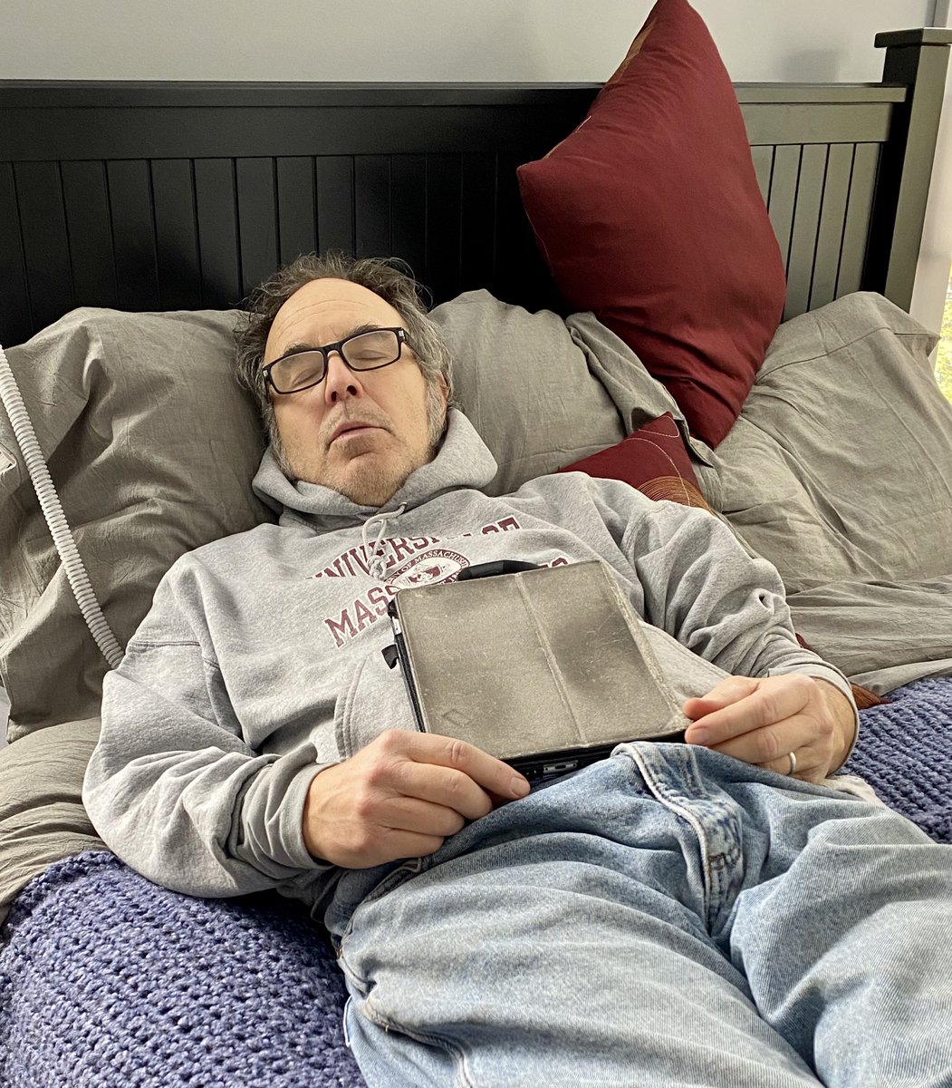 PrincipalWJ's tweet photo. Even when I’m not at school, quiet time is part of my family’s routine. My stepsister Kailey likes to do puzzles, my stepmom Kim likes to read, I like to do Sudoku, and my dad likes to nap. What does your family do for quiet time? #commUNITY #responsivehome https://t.co/BeOP2Djwkg