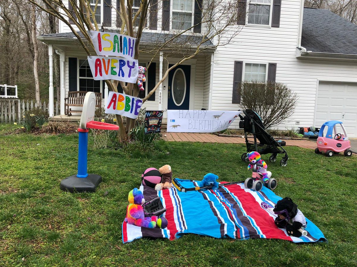 #ProjectUnity in my #commUNITY! The kids read “We’re Going On a Bear Hunt” and neighbors of all ages set out bears for our hunt. About 65 houses participated with about 200 bears (and other animals)! <a href="/capgaznews/">Capital Gazette</a> <a href="/AACountySchools/">AACPS</a> #AACPSAwesome
