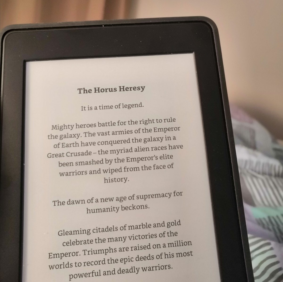 couchlion's tweet photo. Best of times to catch up on your reading #stayhome #Kindle #warhammer40k #horusheresy #foodforimagination https://t.co/SJPFG6r2kk