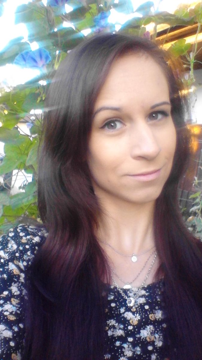 Szymcso's tweet photo. #purplehair #darkhair #hairstyles #ombre #GardenArt #haare #wildlife #blumen #sunshine #sunkiss #flower #girlpower #BeStylish #nachmittag #Sonnenschein https://t.co/KI9ievCCdo