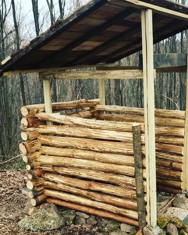 The shower is getting closer to being done.

#survival #bushcraft #camping #survive #justinvititoe #fitness #hiking #adventure #nature  #wildernesssurvival #freedom #training #outside #survivalkit  #sniper #aloneshow  #practicalsurvival ift.tt/2Jf077Q