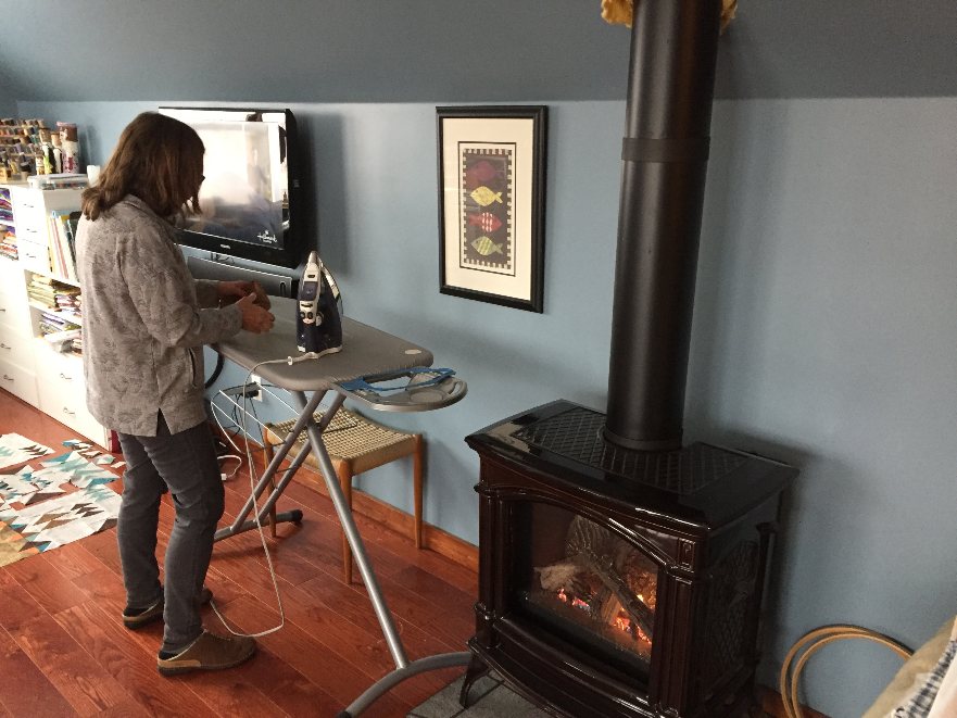 ennyman3's tweet photo. #AmWriting #AmSharing #DuluthArt Here are some things MN Northlanders are doing in response to #CoronavirusLockdown https://t.co/XVBBQwekFZ https://t.co/CSRP4TGKxM