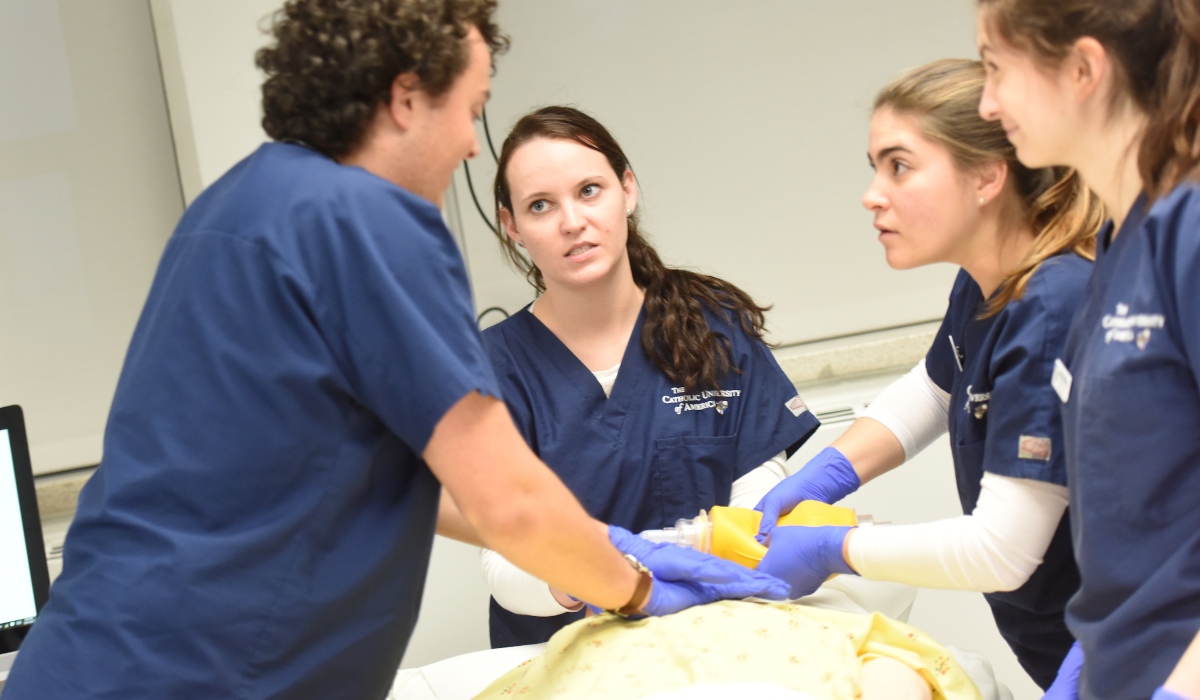 After all classes were moved online for Catholic University students, the <a href="/CUANursing/">Catholic University Conway School of Nursing</a> gathered the personal protective equipment  from their nursing skills laboratory and delivered it to Holy Cross Hospital (<a href="/holycrosshealth/">Holy Cross Health</a>)  in Silver Spring, Md.
communications.catholic.edu/news/2020/03/n…