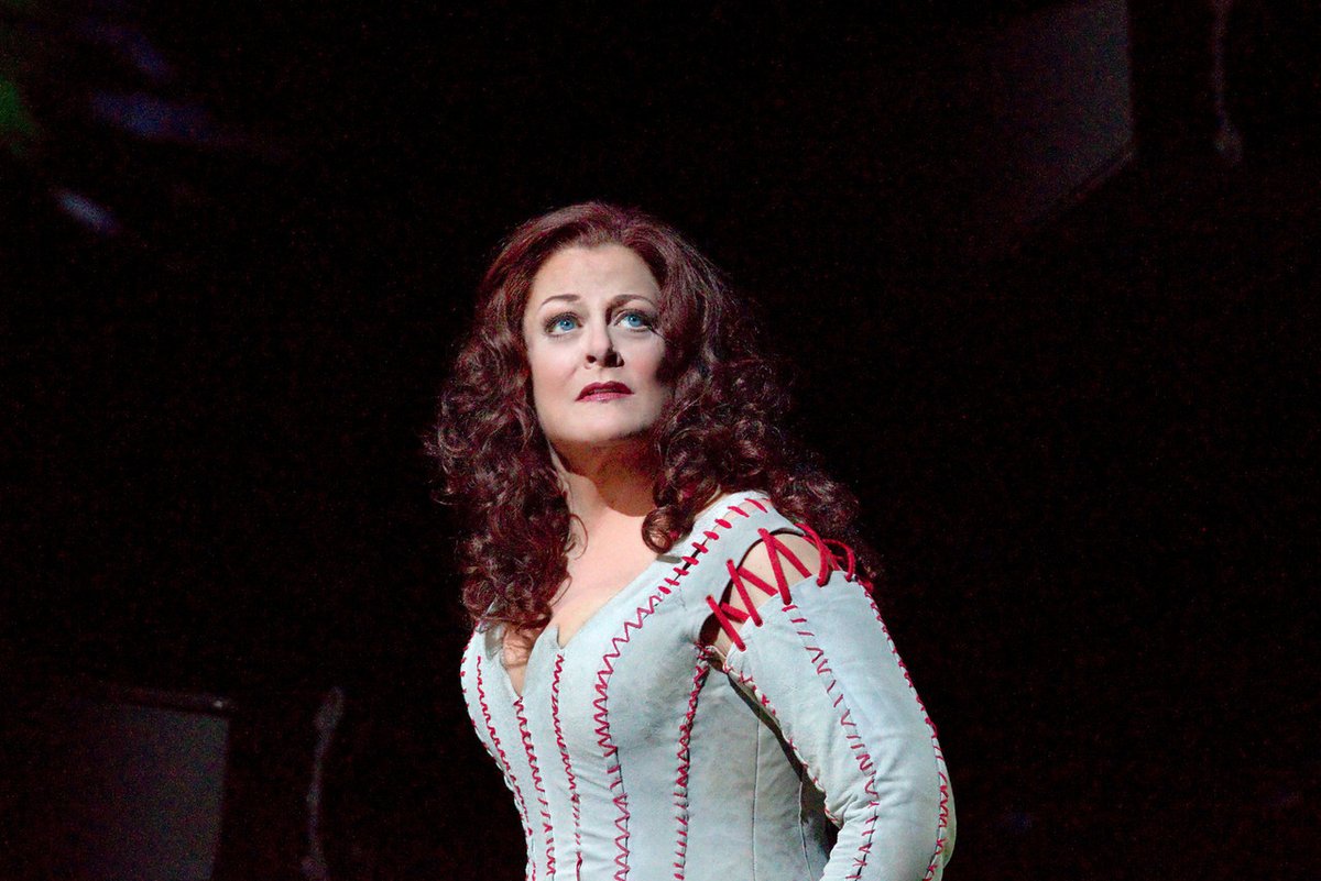 (1/2) Now for some good news (&amp; I know we could use some!) This week <a href="/MetOpera/">Metropolitan Opera</a> is streaming Wagner’s entire Ring cycle for free w/ an amazing cast @BlytheMezzo <a href="/tenorkaufmann/">Jonas Kaufmann</a> <a href="/JayHunterMorris/">Jay Hunter Morris</a> #EricOwens <a href="/Bryn_Terfel/">Bryn T Jones</a> -Beginning tonight at 7:30pm EDT bit.ly/MetRing