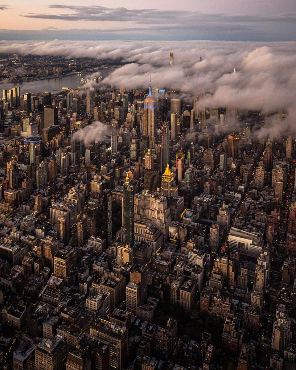 MasterDynamic's tweet photo. Always our home.

#EscapeToExplore captured #NYC by @CraigsBeds https://t.co/TLj2mNrHuh