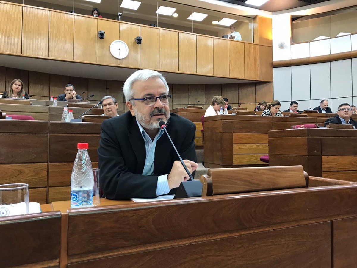El senador <a href="/jorgequerey/">Dr. Jorge Querey 🔻</a> solicita listado de las disponibilidades financieras a la fecha; de modo a saber con qué dinero se cuenta para hacer frente a la crisis sanitaria. 

#punto8 #SenadoPy
▶️ AUDIO: frenteguasu.org.py/comunica/JORGU… | #CoronavirusPy #CoronaVirus #COVID19 #Covid19Py
