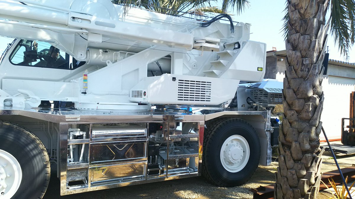 クレーン車 クレーン車
