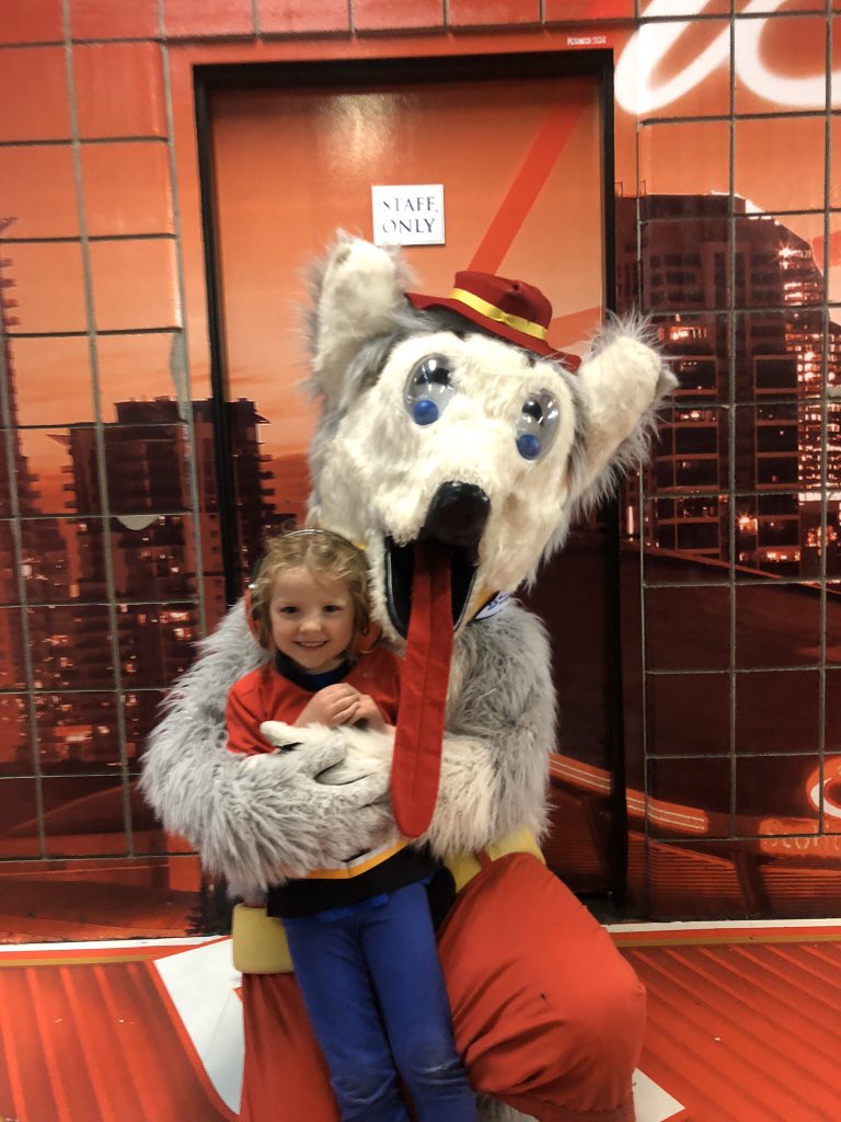aidandhenderson's tweet photo. @NHLFlames First Flames Game! https://t.co/oaaXIhxqzq