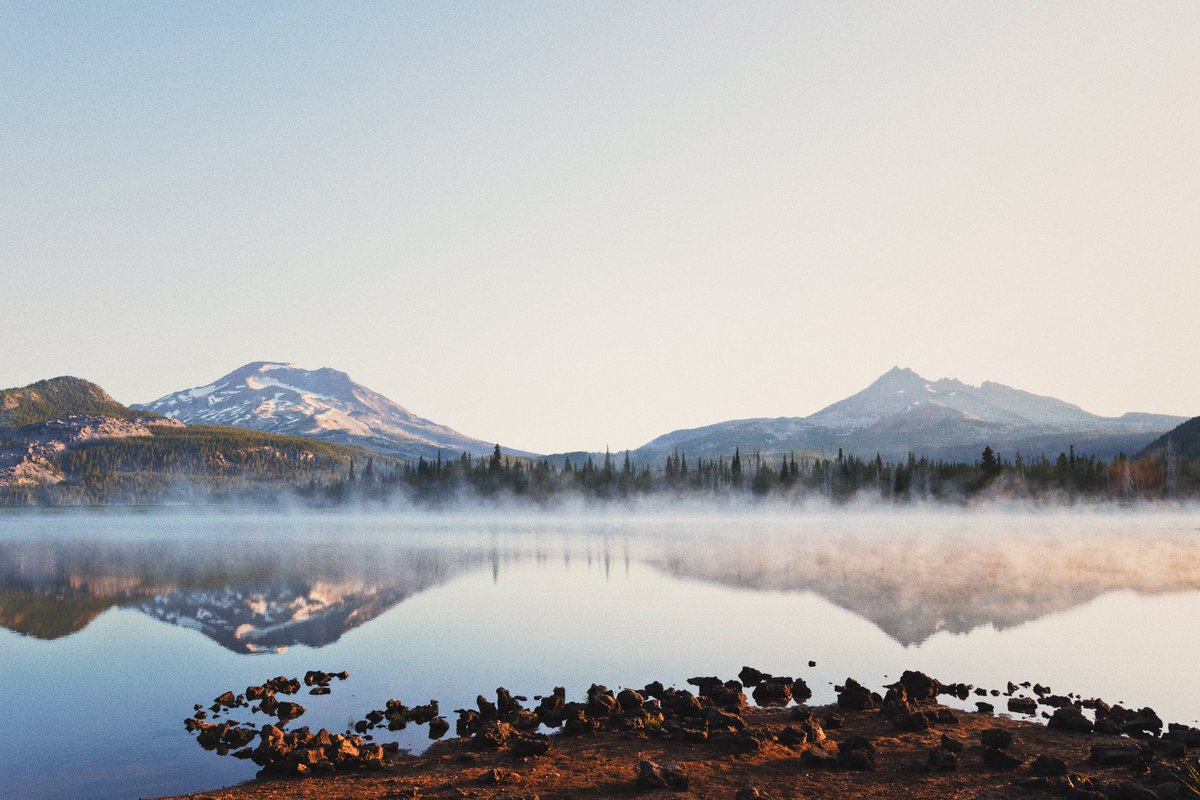 alexxhinson's tweet photo. dreamy mornings in central oregon https://t.co/IkOCC25Q0E