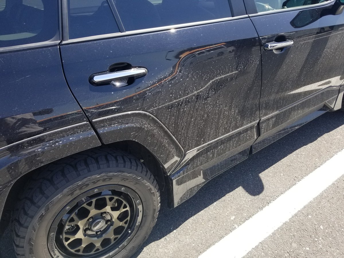1030RAV4's tweet photo. ジャズドリーム長島‼到着💸
昨日の雪で泥だらけ😱
昨日気温0度
本日16度（笑）気温差（笑） https://t.co/jNDhJFnv1o
