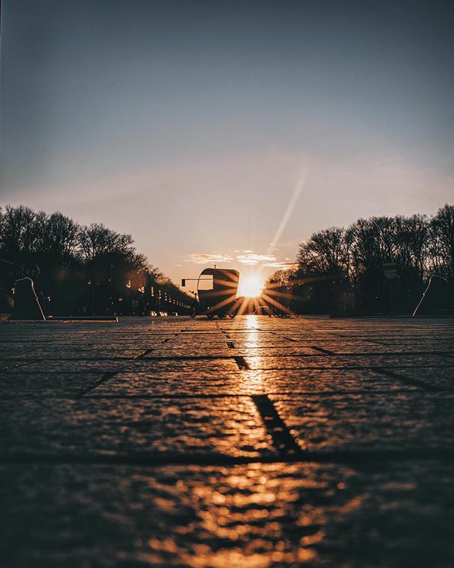 Berlin .... stay safe and healthy... #canondeutschland #visitberlinlater #berlin#sunsetlover ift.tt/2Jfd6X8