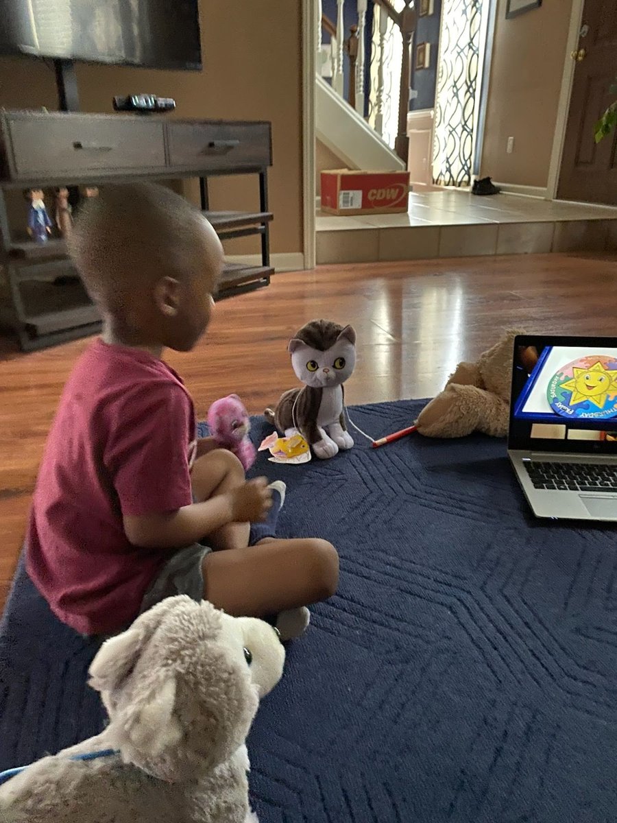 wpsmemphis's tweet image. The first two days of Remote Learning have ended and the Woodland community is adjusting to the new normal (for the time being). Love seeing your pictures of your children working and smiling! #wpsmemphis #wpsremotelearning #letsdothis
