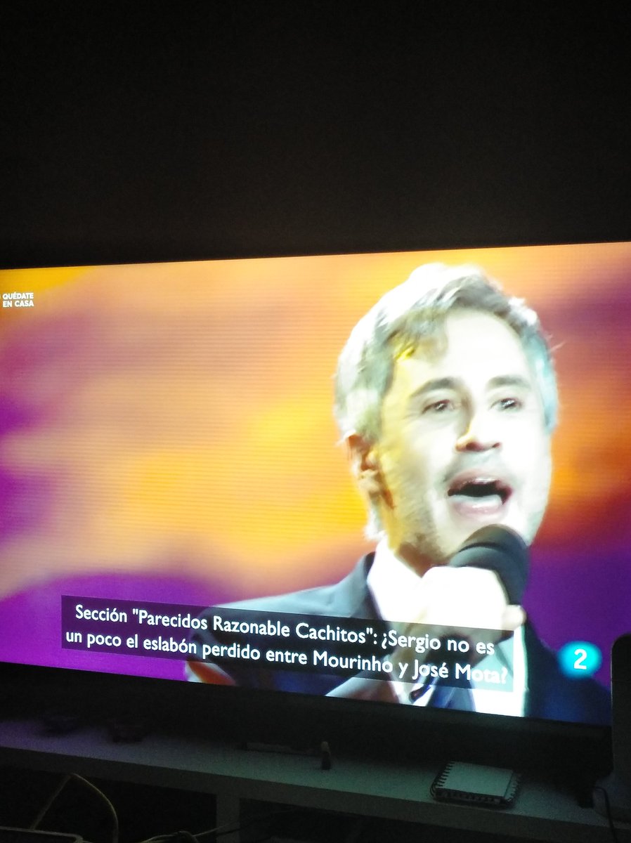 lameriluli's tweet photo. Me encantan los parecidos razonables de las mezclas de artistas del #cachitosfeaturing 🤣 https://t.co/hohITuDpPK