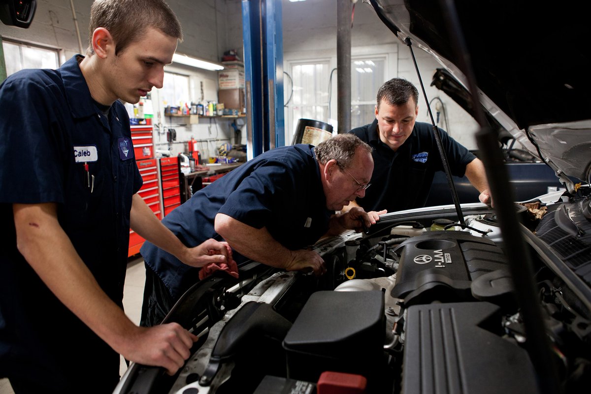 HarrisGarage's tweet photo. Harris Garage Inc. is independently owned and operated and we pride ourselves on getting the services or repairs on your vehicle right the first time.

https://t.co/xKnjEfPbAB https://t.co/YRWZ7Bi1gZ