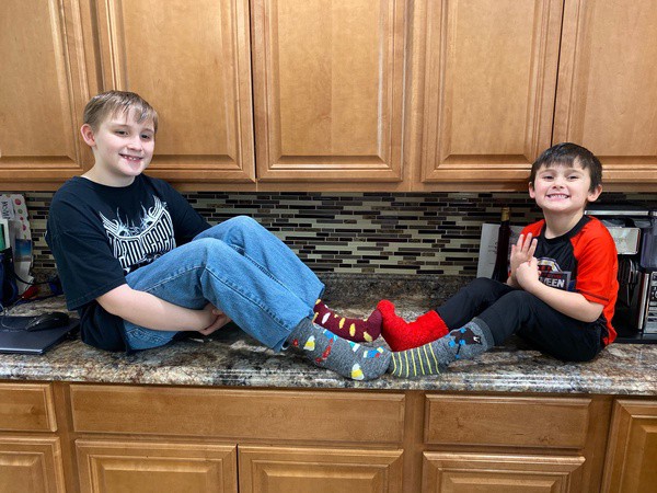 SShepReads's tweet image. #spiritweekchallenge Day 2 @CHSROYALARMY @MrKuchCHS