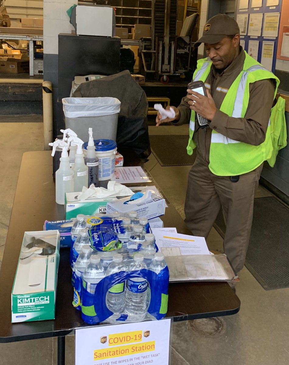 UPSKEYSVILLE's tweet photo. In Keysville we have always been one huge UPS family working together to serve our communities and families! We’re  all looking out for one another and sanitizing everything we touch! Teamwork! @MidAtlUPSers #TogetherweareUPS #UPSersAreThere #UPSProud  #LiveSafely https://t.co/qpKlQv0MSu