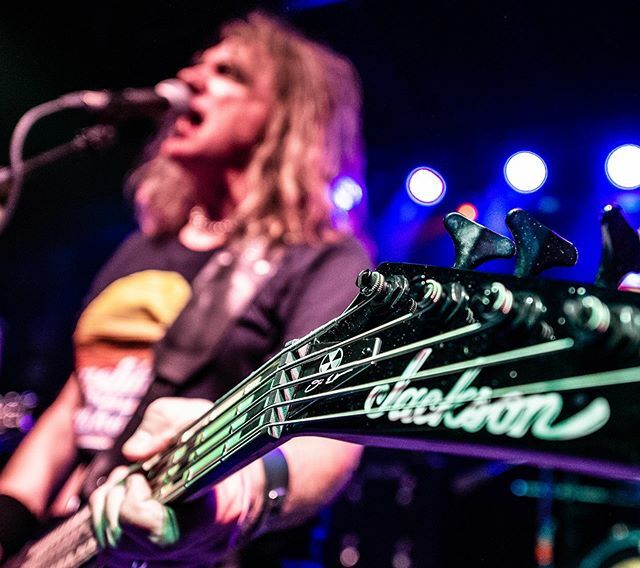 Frisketti_Photo's tweet image. Check out —&amp;gt; @davidellefsonbass &amp;lt;— #schoolsout &amp;lt;— intuitive ! . 📷 @frisketti_photo 
@emplabelgroup @combatrecs @centurymedia @ellefsoncoffeeco @officialjacksonguitars @gruvgear @sinisterguitarpicks #FriskettiPhoto #ProfessionalPhotographer #MusicProm… instagram.com/p/B-If9NHHzyn/