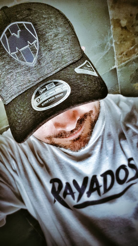 JRPalaciosChapa's tweet photo. Pokaaaamadree mi gorra nueva del #Monterrey.  #UPS y compras en línea, ¡¡ no se acaben nuncaaaa !!

Gorra de @Rayados #CoronaVirus Edition.

Ufff ...

#NewEra
#LogoPop
#NewEraMx
#NewEra100
#NewEraMéxico
#ShowYourCaps https://t.co/8VxAhjXTZL
