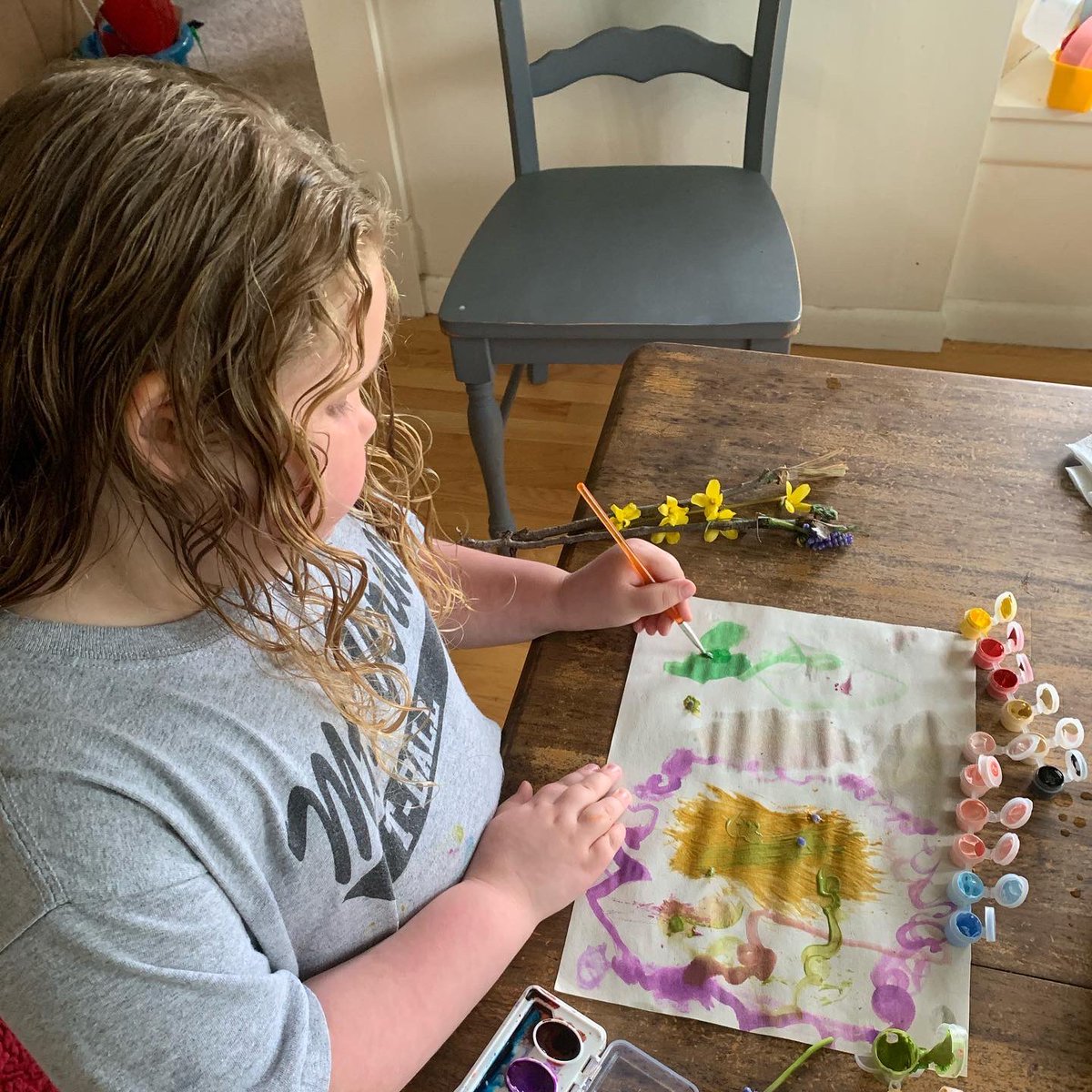 caseyzent's tweet photo. Day 2: Today we did the letter B-we made (paint) brushes from things we found outside and Ava baked Banana Bread. Cotter took a long nap and didn’t have a meltdown. 🙌🏼 #mvesspirit #zentacademy https://t.co/bLJlu0MOKp