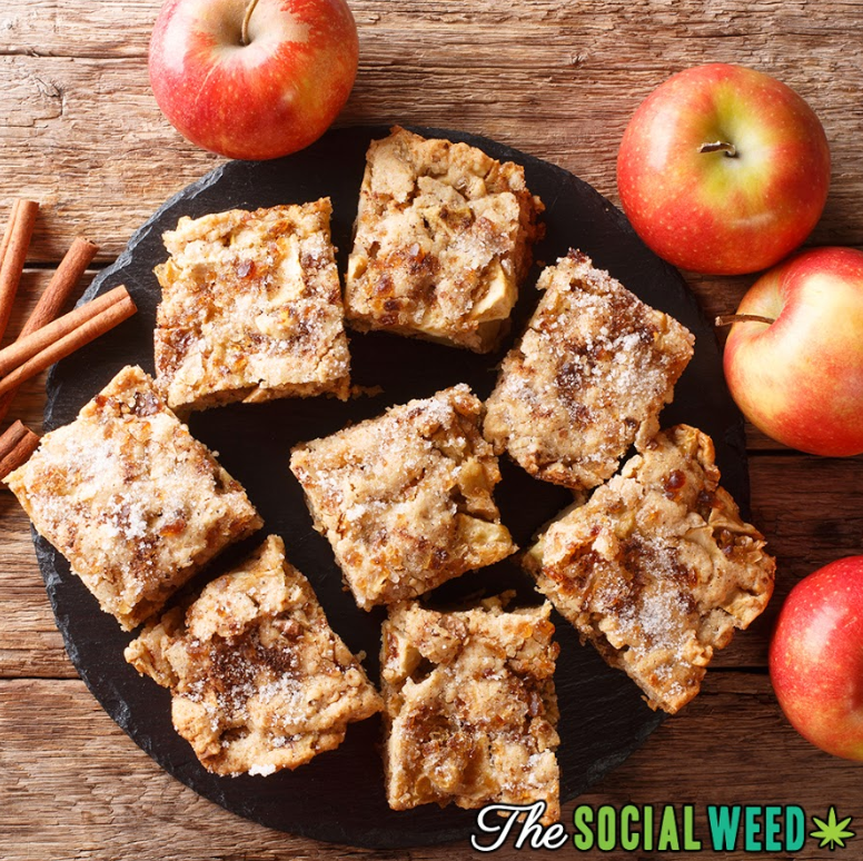 In the mood for a sweets break? These apple pie bars are the perfect dessert. Find the recipe here thesocialweed.com/recipes/apple-…

#TheSocialWeed #LetsGetSocial #Its420Somewhere #TastyTuesday