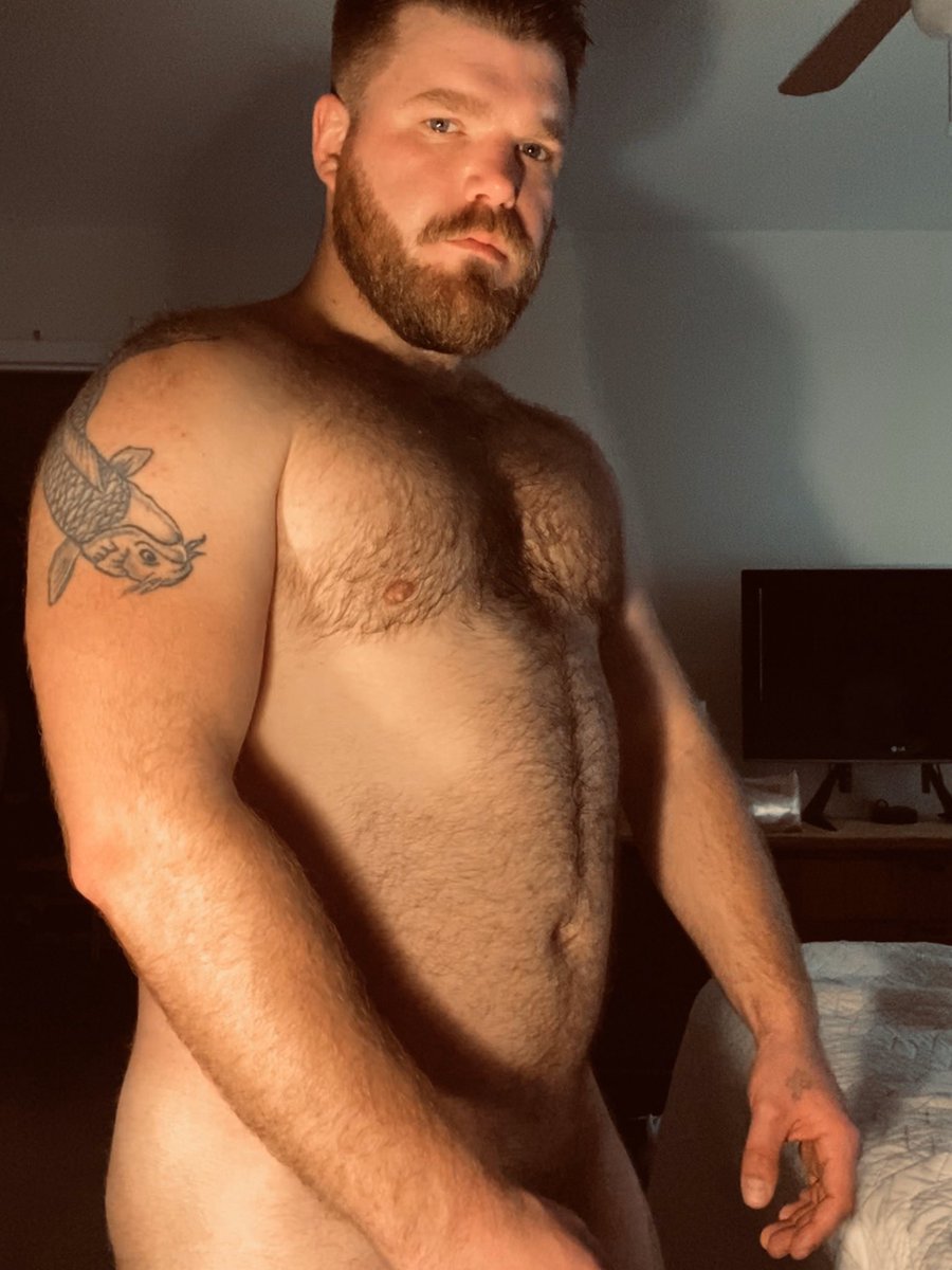 Squat_Gnat's tweet photo. I be up in the house just workin on my fitness. Be my witness. https://t.co/sy3EnCpFrn