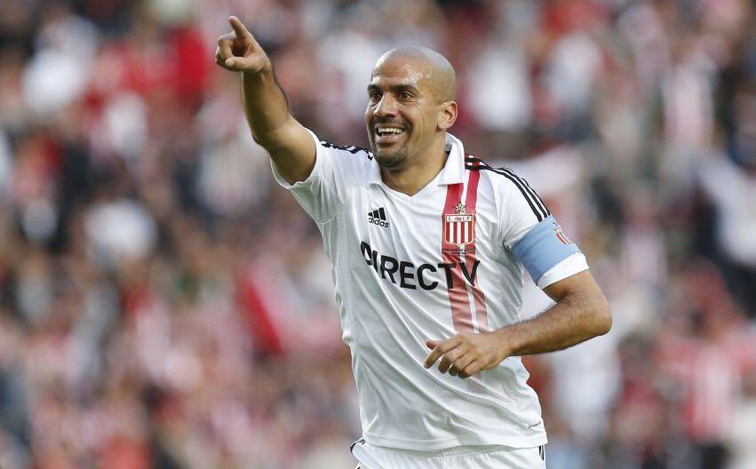 HILO de los que son, en mi opinión, los mejores 15 goles en la carrera de Juan Sebastián Veron. 
Para aquellos que no lo vieron jugar y para los que lo extrañamos todos los días. 
Pasen, vean y disfruten.