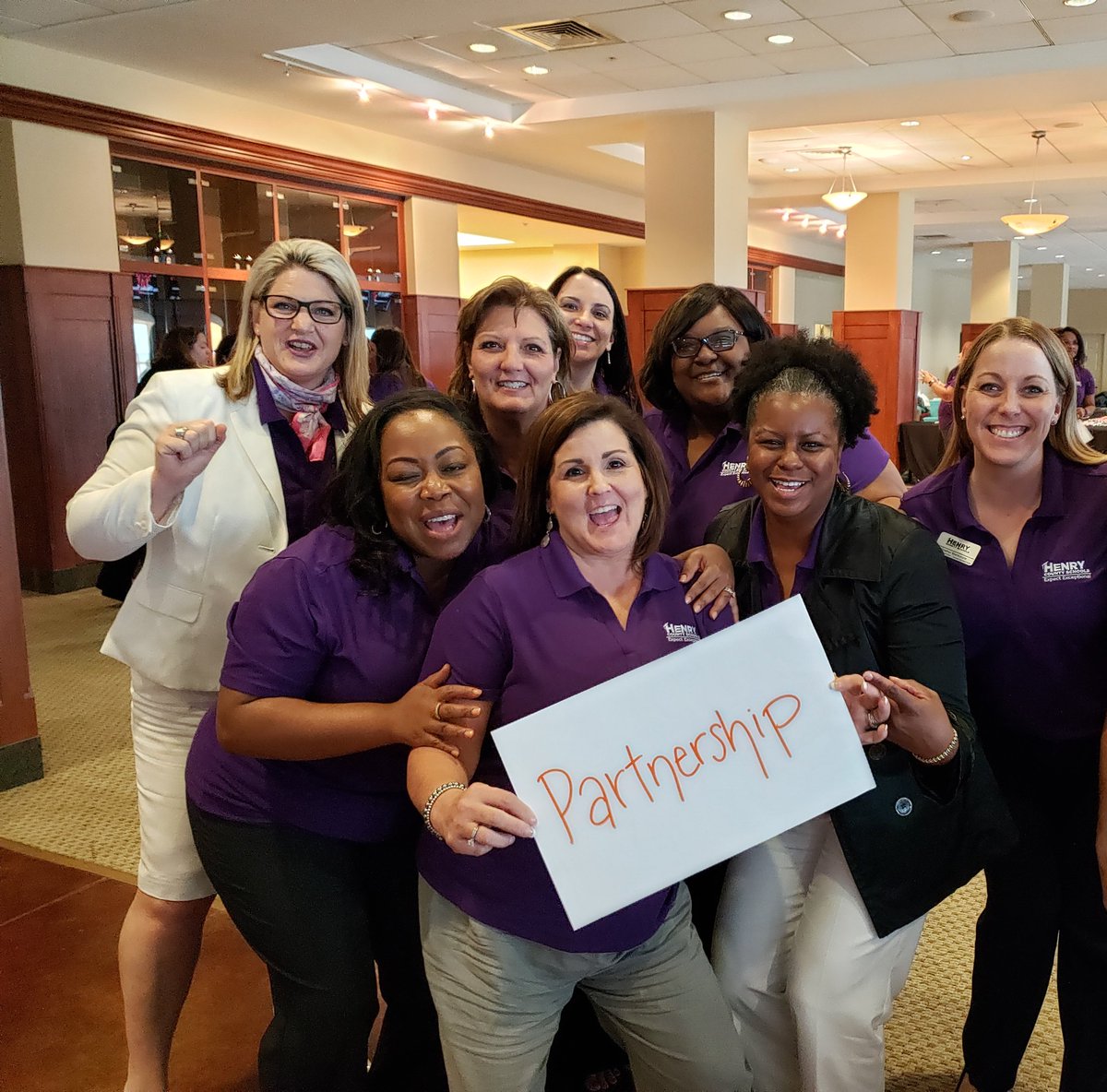 Leading4LEE's tweet image. Time and time again this team steps up to the plate and delivers Thank you for always finding a way to make it happen @DrKim_Kessinger @lisa_orr @klbsci @robininhampton @DrBridgetTaylor @Math_HCS @hezmac18  @LatanyaRohan #bestteamever #neverstoplearningHCS