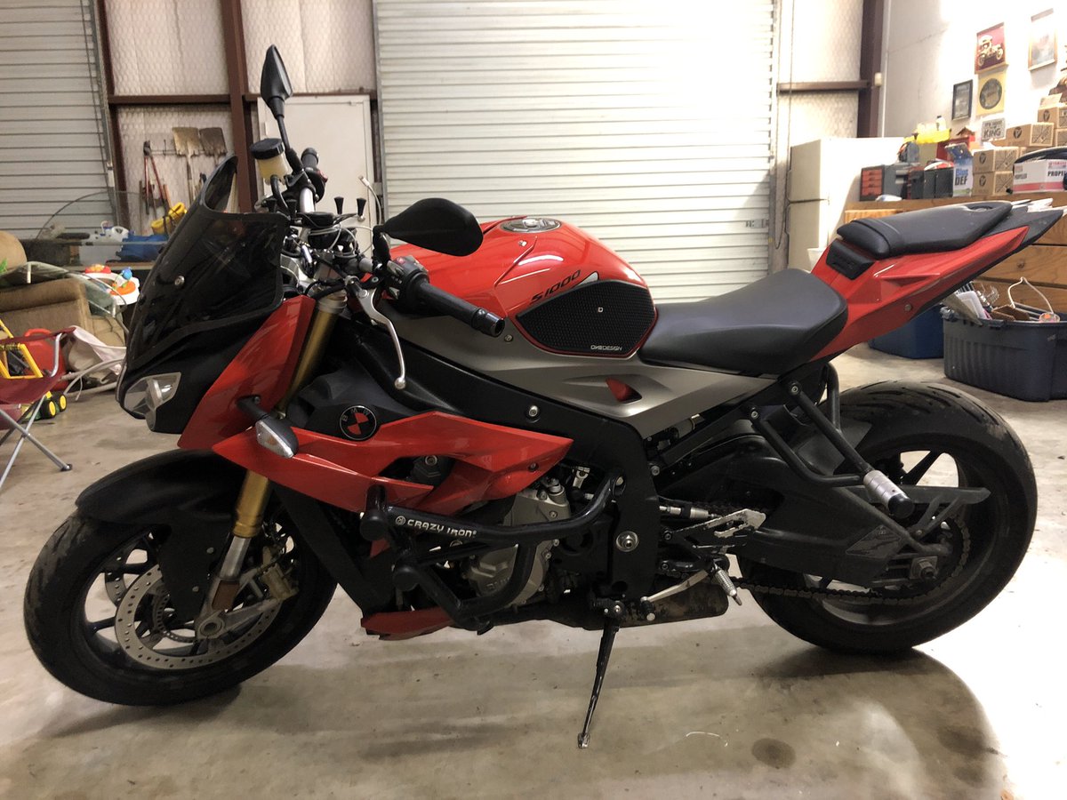 SendWraps's tweet photo. Hey Twitter! I’m Rashawn and I just started my own vinyl installation business in Terrell, TX. Here’s a bmw s1000r motorcycle I just finished this weekend

I could really use some more business! A simple RT might help and is appreciated 🙏🏾 https://t.co/Uhz0lo7dHx