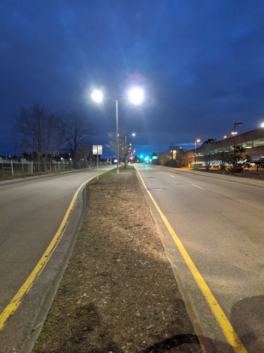BraintreePolice's tweet photo. Braintree at 7:00 this evening, definitely shows that people are #stayinghome.  It's so quiet around here you can hear a pin drop.  Help #FlattenTheCurve by staying home. If you must go out please consider whether your trip is a "need" vs a "want". #Braintree #StayHome https://t.co/PaMF5FvSFs