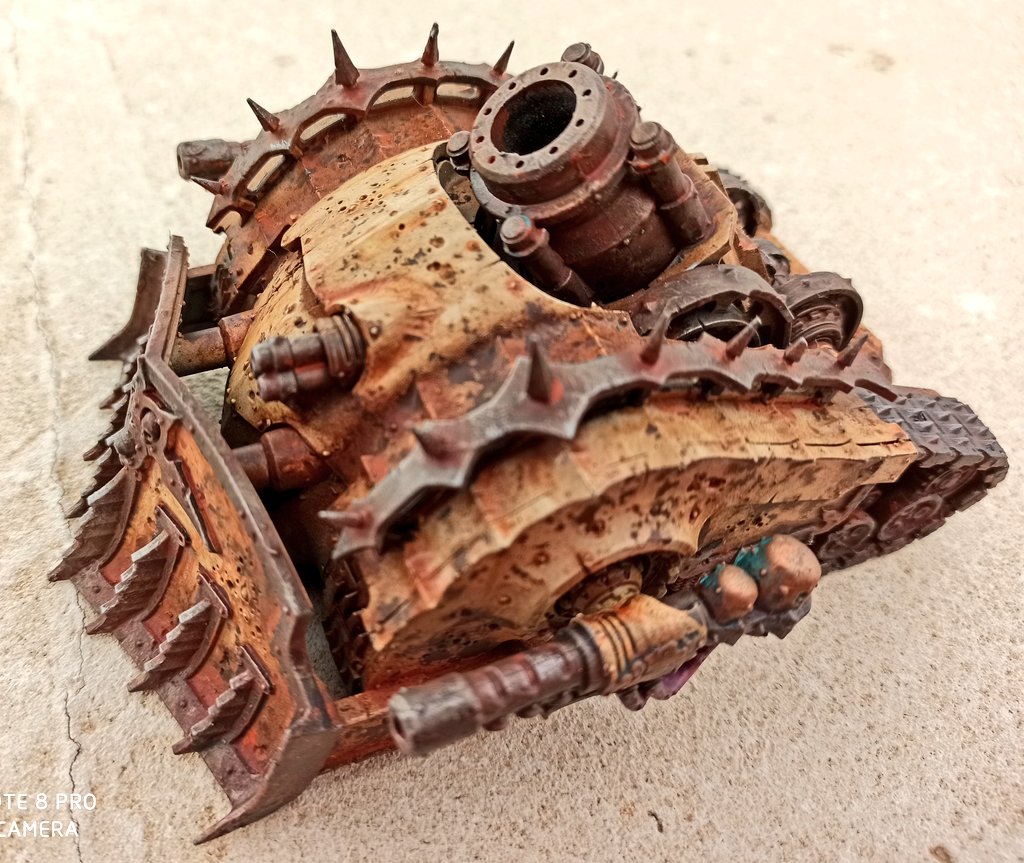 stoichkov_13's tweet photo. Mi primer vehículo pintado con técnicas de #wathering! #retopintura #warmongers #warhammer40k #wh40k https://t.co/wqp1cF9mdc