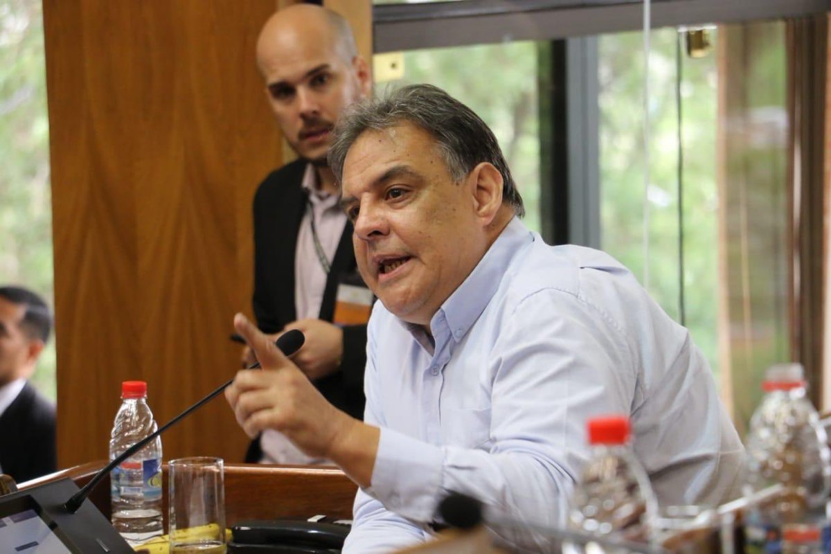 “Llegamos a esta situación de crisis y nos encontramos con este SISTEMA DE SALUD. Y este SISTEMA DE SALUD es resultado de 60 años de gestión.”

Senador <a href="/HugoRicher_/">Hugo Richer_</a>

#Covid19Py 
#COVID19 
#CoronavirusPy 
#CoronaVirus

AUDIO: 👉🏽 frenteguasu.org.py/comunica/HUGOR…