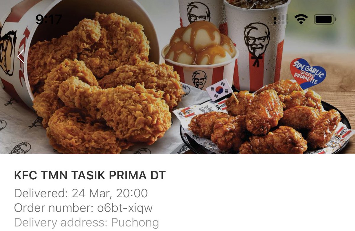 Patibrahim's tweet photo. Complained to @foodpanda_my on a wrong order from @KFCmalaysia. Still no reply. Respect customer much?? https://t.co/aaaPOwp40V