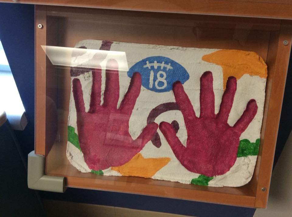 villafan_alex's tweet image. The Great #18 @Colts
@ColtsSuperFans1

People know about the man with #18 on his back, but the man out of the football fields caused me even more admiration for him. 2 years ago I had the opportunity to know the @PeytonChildrens Hospital...