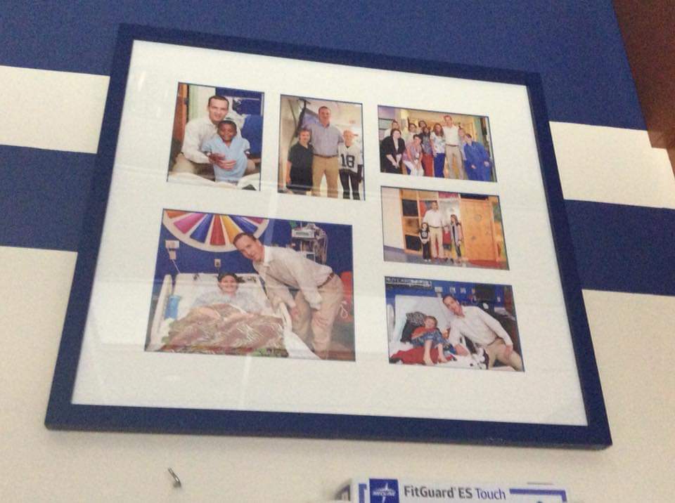 villafan_alex's tweet image. The Great #18 @Colts
@ColtsSuperFans1

People know about the man with #18 on his back, but the man out of the football fields caused me even more admiration for him. 2 years ago I had the opportunity to know the @PeytonChildrens Hospital...