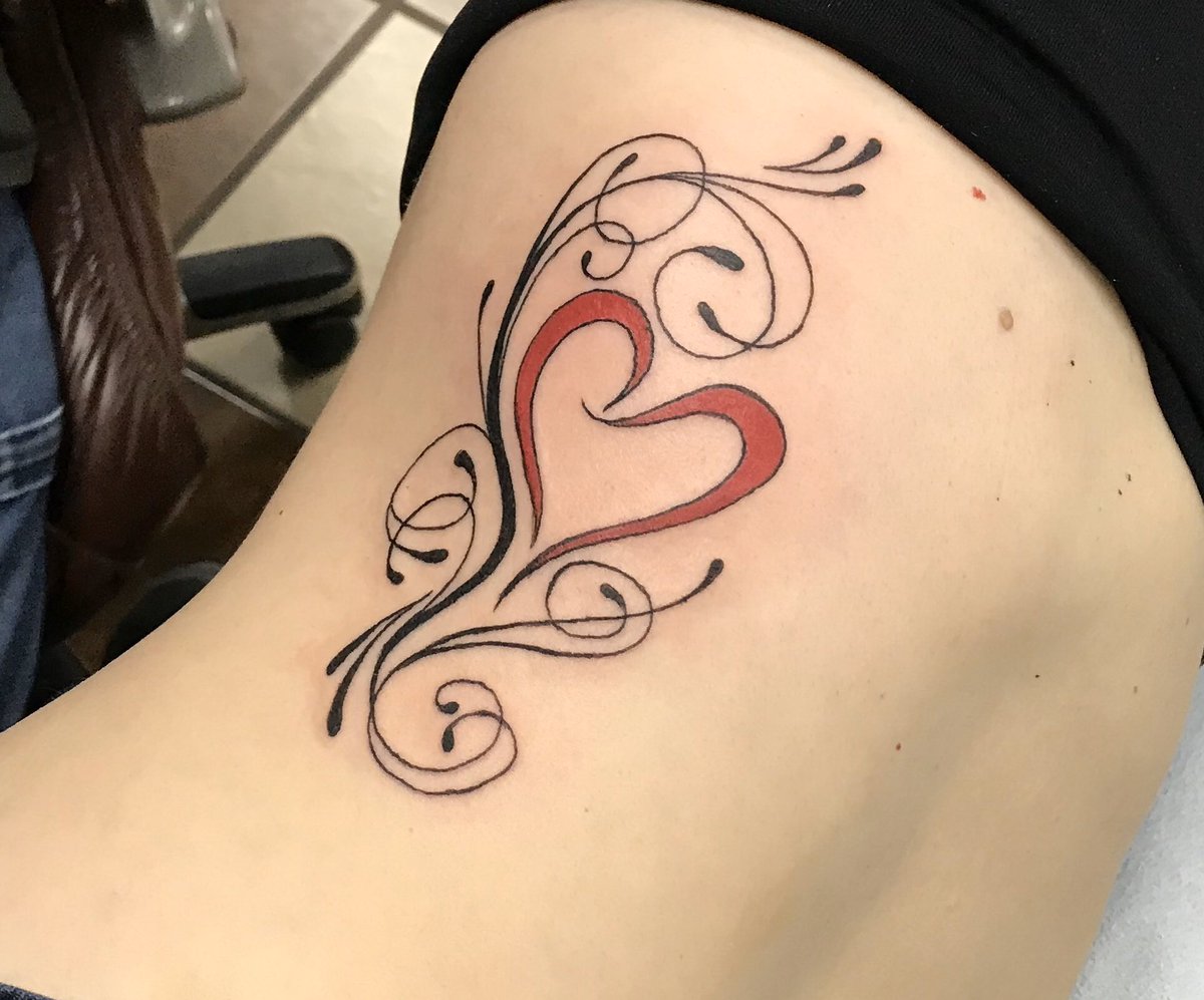 JamiePresas's tweet photo. Meanwhile in Texas amidst the apocalypse, I decided I might as well get the tattoo I’ve been planning on getting for years. I absolutely love it, Ralph Hussey! #bucketlist https://t.co/hY4HzDsePw