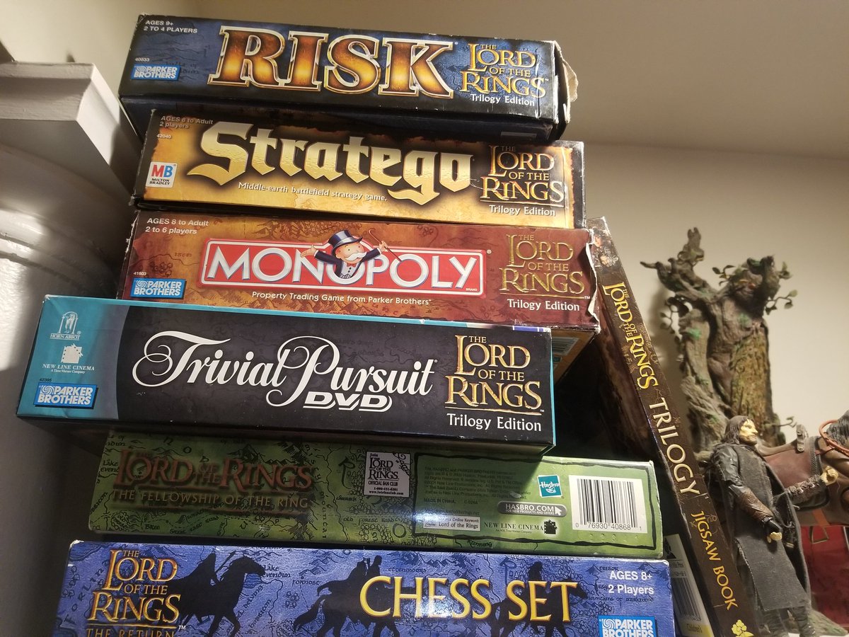 AcsGarza's tweet image. ok I lost but it was fun! And yes it's a long game which is why we rarely play lol. What Lord Of The Rings game should we play next?
#LotR #FamilyGameWeek